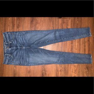 American Eagle skinny jeans size 2 regular.